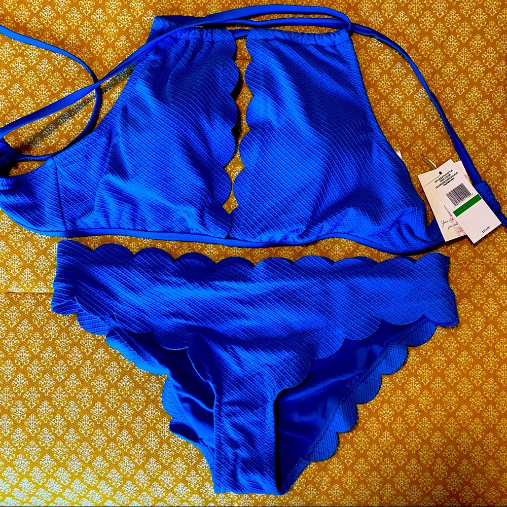 Jessica Simpson Scalloped Bikini